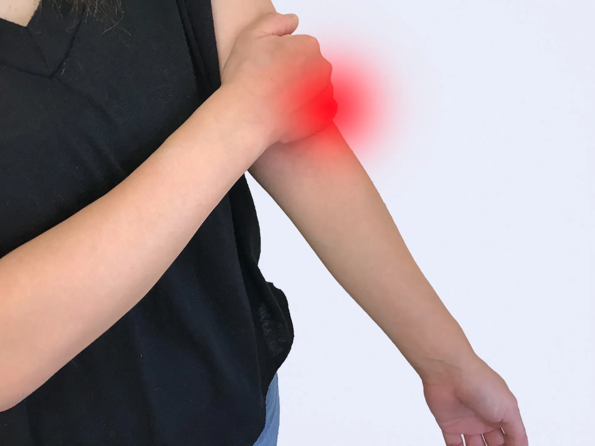 デスクワークや家事でも起こるテニス肘を鍼灸で根本改善する方法と効果